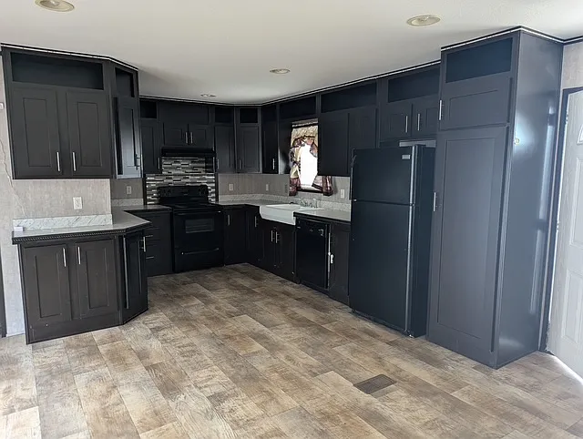 168 Harvey Rd — Photo 6