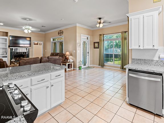4th image of 128 Pinnacle Dr