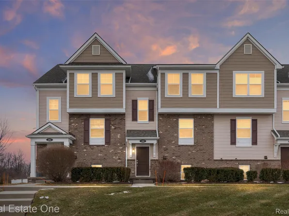 260 Center Blvd, Wixom, MI 48393