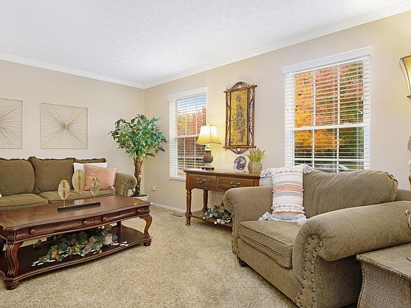 5th image of 6989 Fallen Timbers Dr