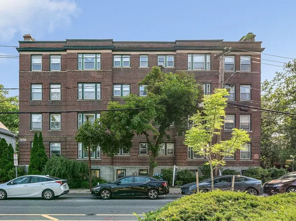 52 Garden St APT B2, Cambridge, MA 02138