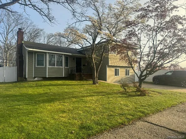 1733 Andrea Road, East Meadow, NY 11554