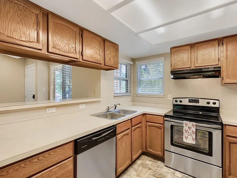 1012 Moorings Dr #1 — Photo 7