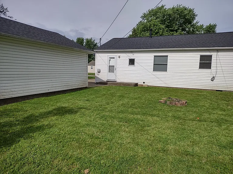 131 Pat Ln — Photo 2