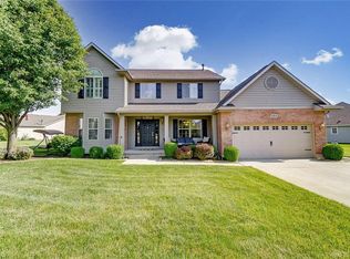 624 Sherwood Dr, Troy, OH 45373