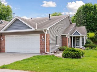 1682 Brueberry Ln, Arden Hills, MN 55112