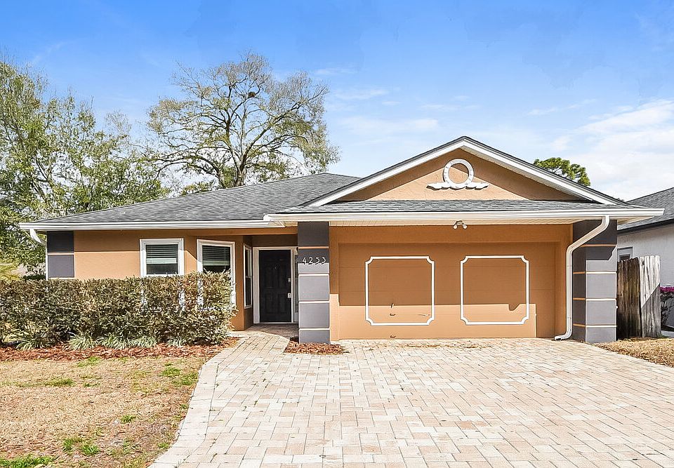 1st image of 4253 Cloverleaf Pl