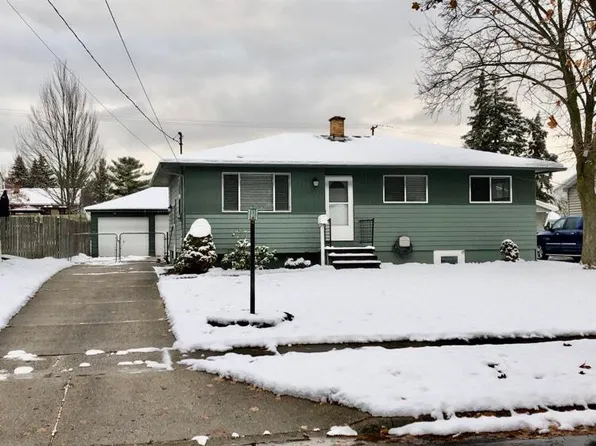 1542 Beech St SW, Wyoming, MI 49509