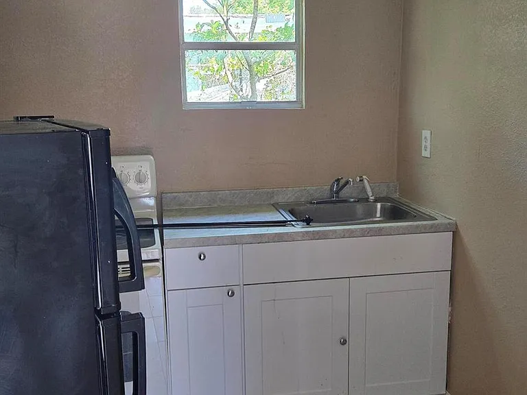 815 Silver Beach Rd #B — Photo 3