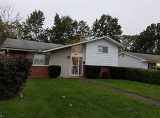 2548 Packard Dr, Lorain, OH 44055