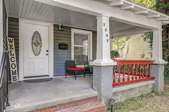 3 bed, 1038 sqft, $1,215 — Photo 2