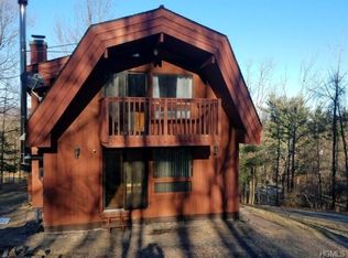 195 Roselawn Rd, Highland Mills, NY 10930