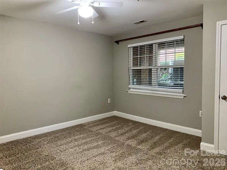 14131 Richmond Park Ave — Photo 12