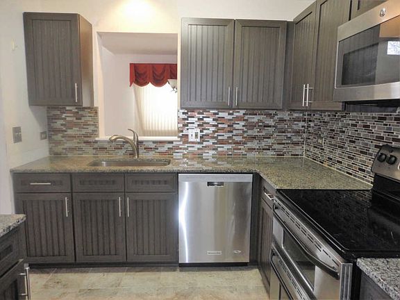 5th image of 91 Berkshire Ct
