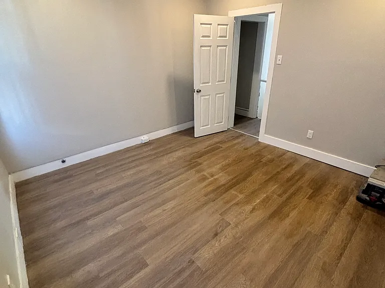 140 E Sterner St — Photo 12