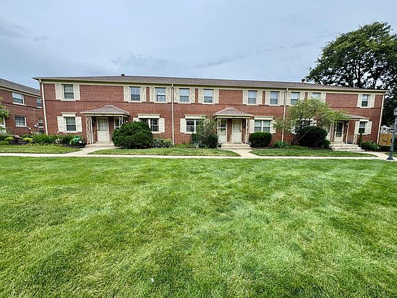 2nd image of 1870 Northwest Blvd #8B