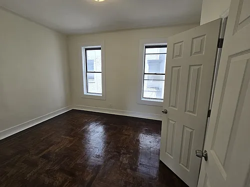 620 Beverley Rd #3 Photo 1