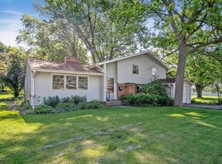 526 Russell Rd, Dekalb, IL 60115