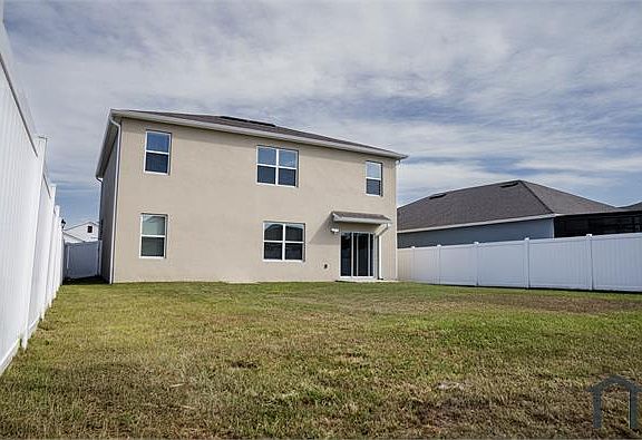 3rd image of 1677 Barberry Dr
