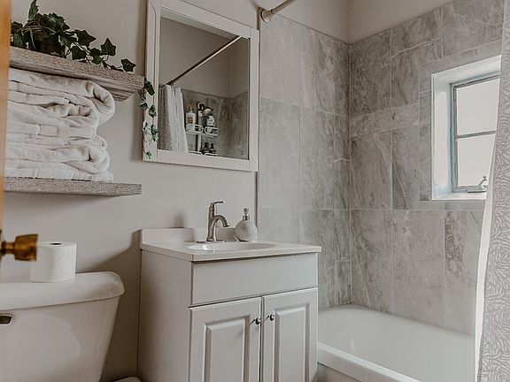 3rd image of 5281 Washington Rd #2