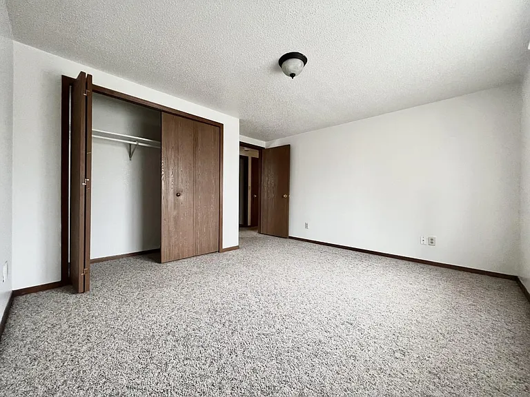 305 Willow St #5 — Photo 6