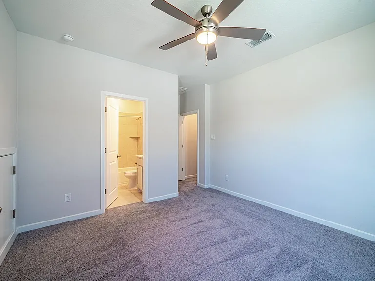 4706 Llano Loop — Photo 31