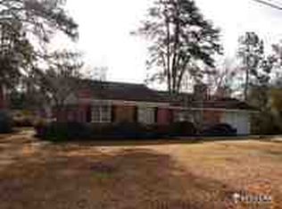 1004 Lombardy St, Marion, SC 29571