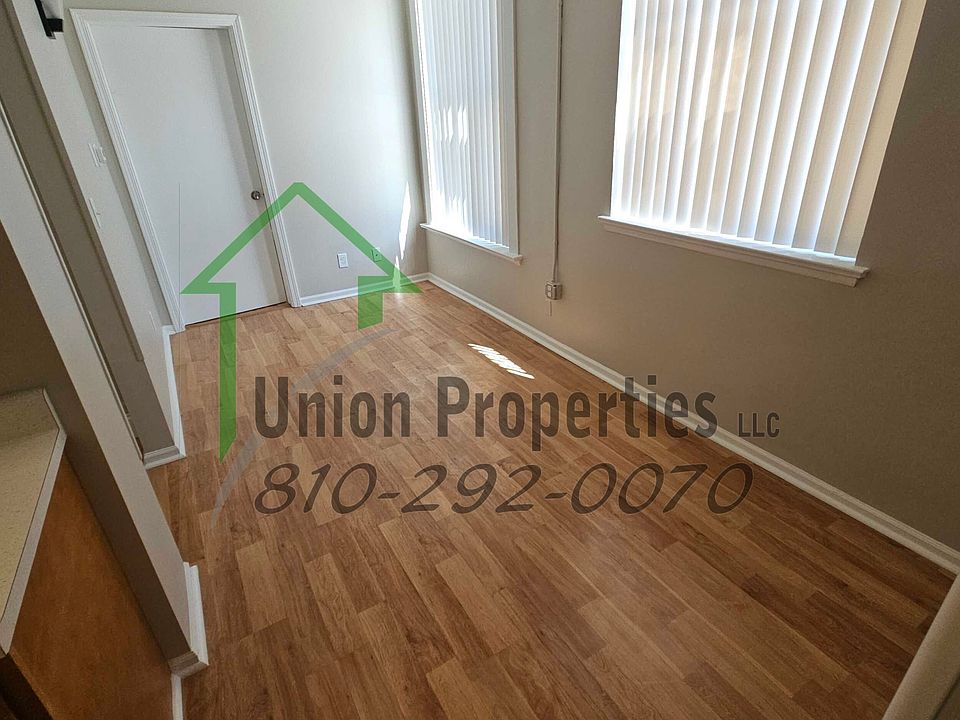 1st image of 412 Grand River Ave #11421870