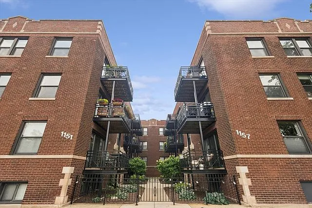 1153 W Grace St #3S — Photo 1