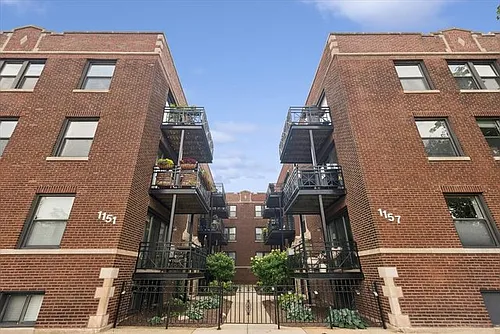 1153 W Grace St #3S Photo 1