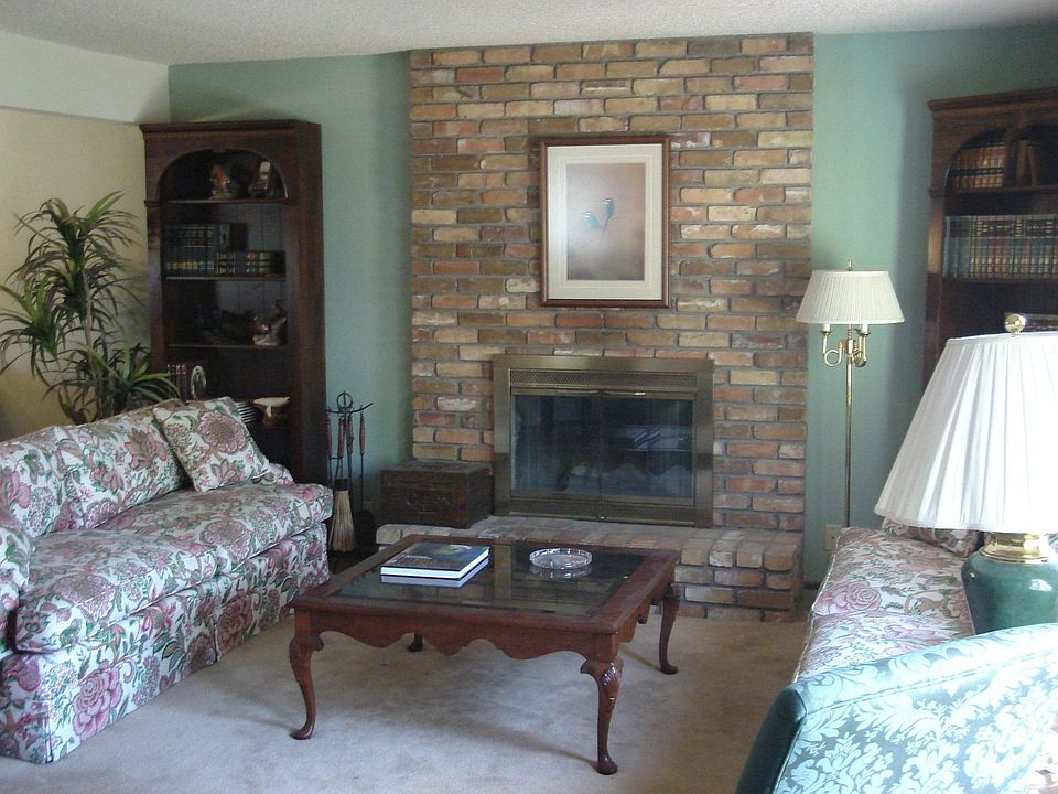 2nd image of 3642 Nicole St
