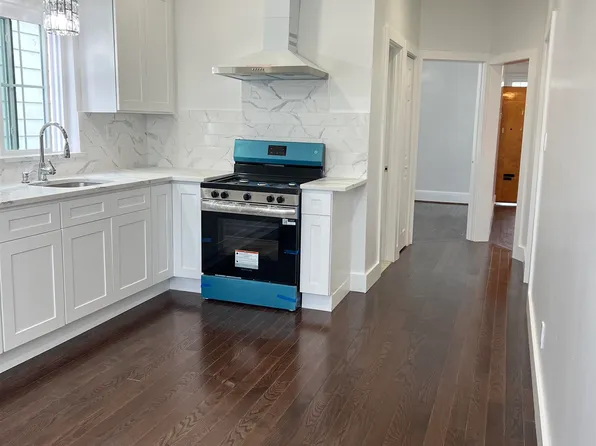 34 Garretson Avenue image 5 of 11