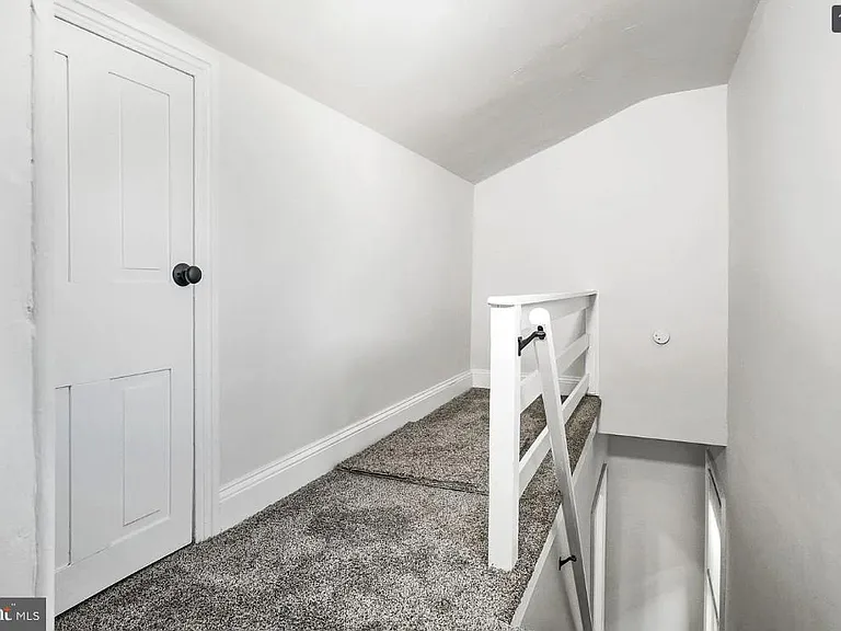 148 Walnut St #2 — Photo 14
