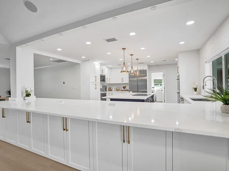 885 Nafa Dr — Photo 38