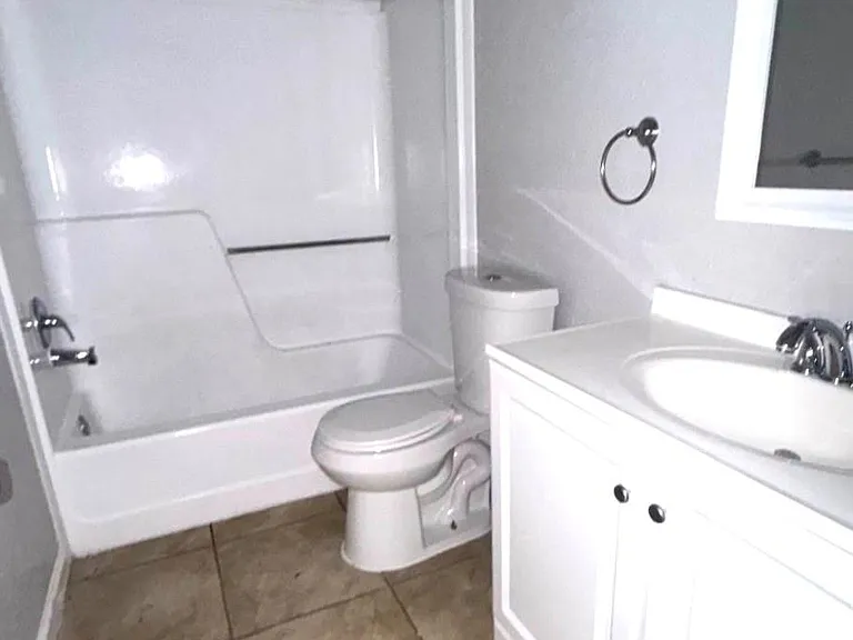 11217 Pender Ln — Photo 7