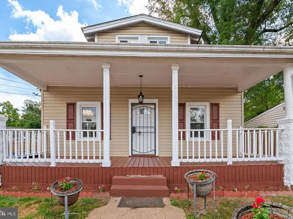 5033 Emo St, Capitol Heights, MD 20743