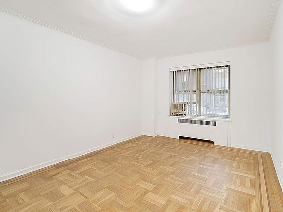 5th image of 29 W 64th St APT 1C