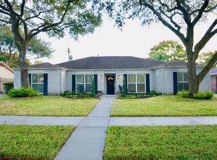 5831 Yarwell Dr, Houston, TX 77096
