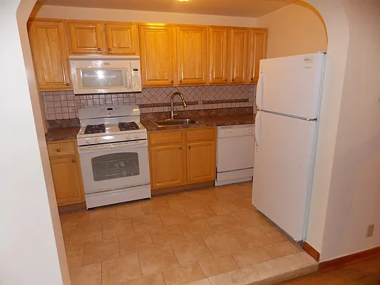 Rented by Block & Lot Real Estate | media 48