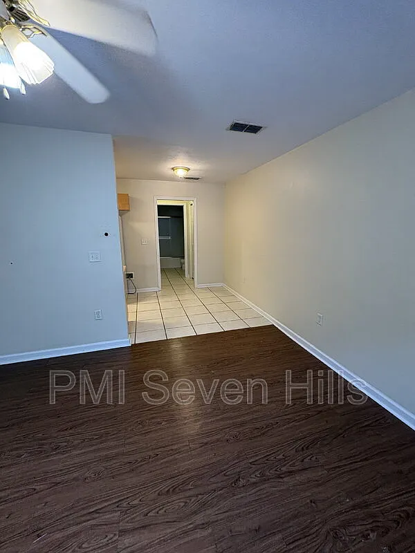3 bed, 3.0 bath, 1216 sqft, $1,450 — Photo 4