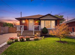 894 Brucedale Ave E, Hamilton, ON L8T 1L7