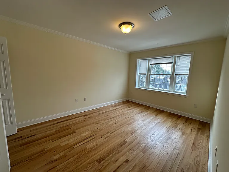 55 Langdon St #6D — Photo 10