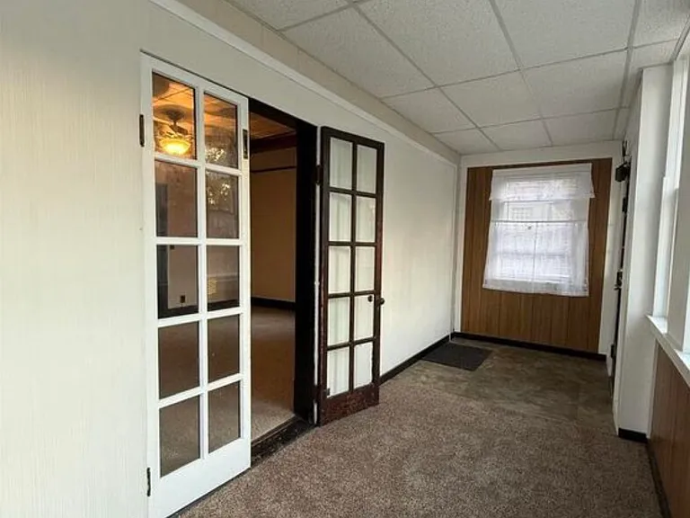 1605 Arlington Ave #1 — Photo 2