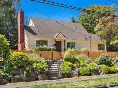 6203 39th Avenue NE, Seattle, WA, 98115