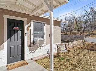 22670 Waters Dr, Crestline, CA 92325