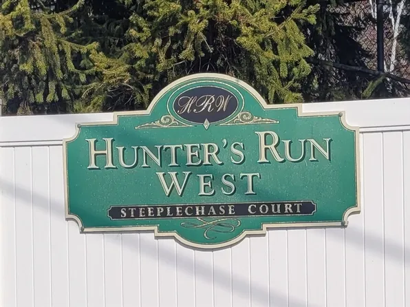 5 Steeplechase Ct Unit 5, Haverhill, MA 01832