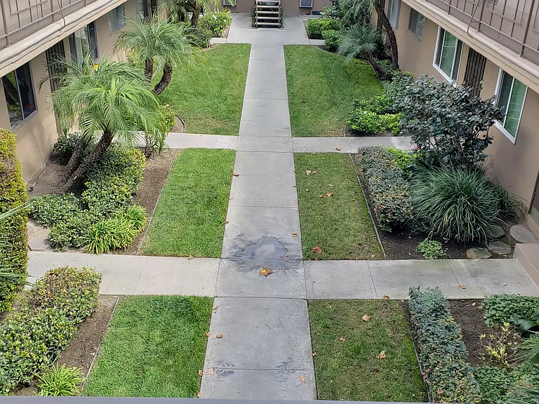 10114 Scott Ave — Photo 9