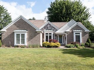 19622 Elm Dr, Strongsville, OH