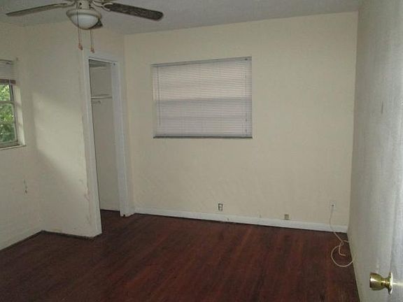 4th image of 710 E 123rd Ave