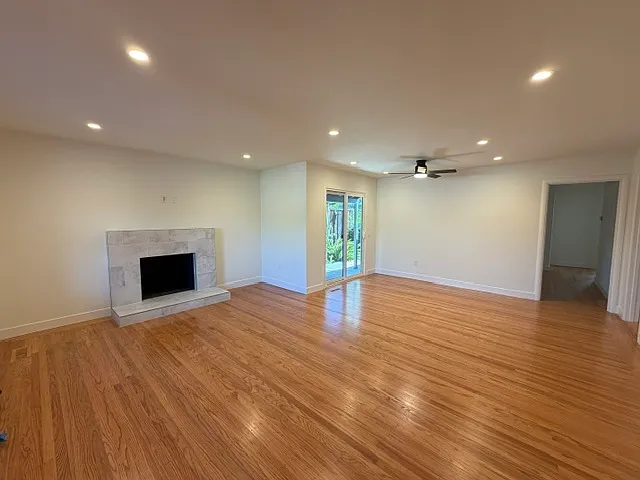 3 bed, 1400 sqft, $5,600 — Photo 3